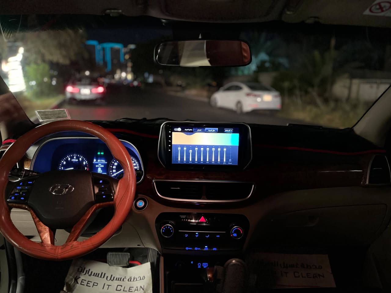 السلام عليكم توسان 2020 خليجي مميزات
حساسات امامي خلفي
شاشاه ذكيه لمس
سماعات دمامات
التبريد ثلج خير من الله
ماشيه 113الف كيلو
السياره كلشي مابيهة ماعده السونار
السنويه جديده محوله باسمي قبل 20يوم
للتواصل ***********
