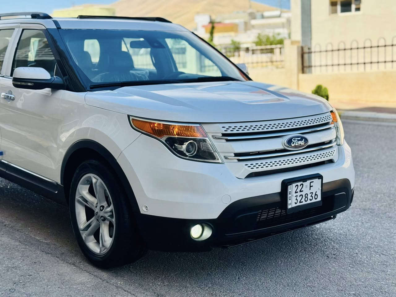 ﷽
فورد ئيكسبلوره ر  ٢٠١٣  خليجي شريكه نيفا 
مواصفات لمتد فول فول مواصفات  داغل لونين 
بدون صبغ  حتا دعامي بلادي 
ماشيه ٨٦ الف 
گير محرك بشرط 
سنوي جديد بسمي تحويل مباشر 
مواصفات 
( بانوراما - صندوق كهربا - ٧ راكب - ئوتو بارك- رادار - داشبل ٧ لون - كشن كهربا - كشن خزن - كشن تبريد و تتفئه - فورويل - شاشه كبير - ٣ شاشات- صماعه سوني - بصمه - تشغل عن بعد - كشنات خلفي كهربا - ستيرن كهربا - بايدر كهربا  - تبريد مركزي  
بعد فول فول مواصفات 

سعر / ١٤٣ $ مجال بسيط
مكان/ سليمانيه 
هاتف /  ***********
