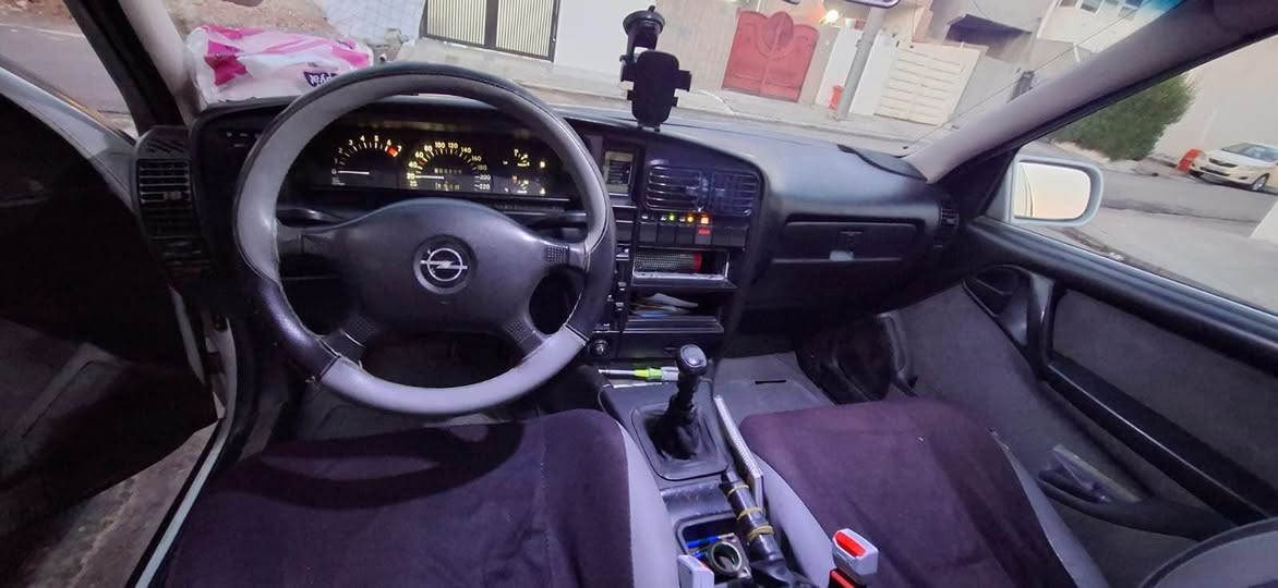 سلام علیکم برایان کونە باشن ئۆمیگە مۆدیل 1992
سیارەکە هار جار سەرە جەملخی هەیتی راقەم و سەنەوی هەموو نویە هاتە مانگی ٦ هەزە نویە گیر و مەکینە بەشەرت راقەمی ساحیبی *********** أربيل, العراق
