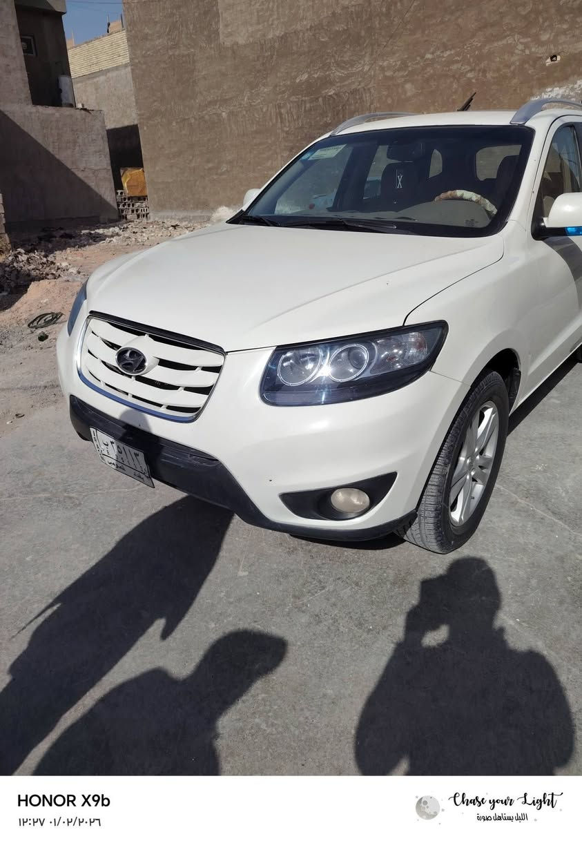 سنتافيا للبيع
مديل ١١
بصمه
٧راكب
6سلندر
رقم بغداد
سونار مرافق مع صور 
مكان سيارة بغداد
الاتصال ***********
