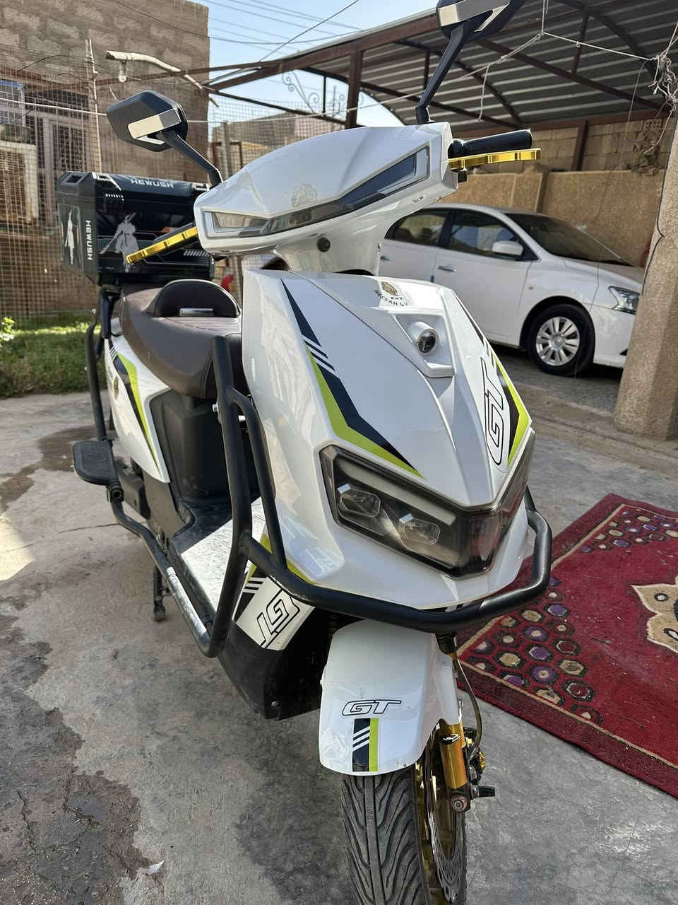 دراجه شحن GT موديل 26 نضافه ملياااار كله شغاله 
6بطاريات كلهن فول 
ملف 2000w
سرعه 120 👉
نشاط فول 
تشغيل بصمه +كرت 
بلوتوث +شاشه ديجتال 

سعر الدراجه 575 فقط                    (سعر الجديد مليون)

مكان رمادي    ***********
