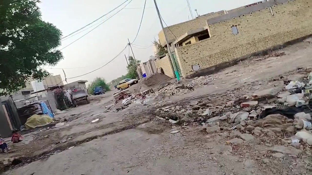 السلام عليكم بتلو للبيع مساحه 200 مكانه بالسبحه يم قريه عتبه السعر بالخاص ***********
