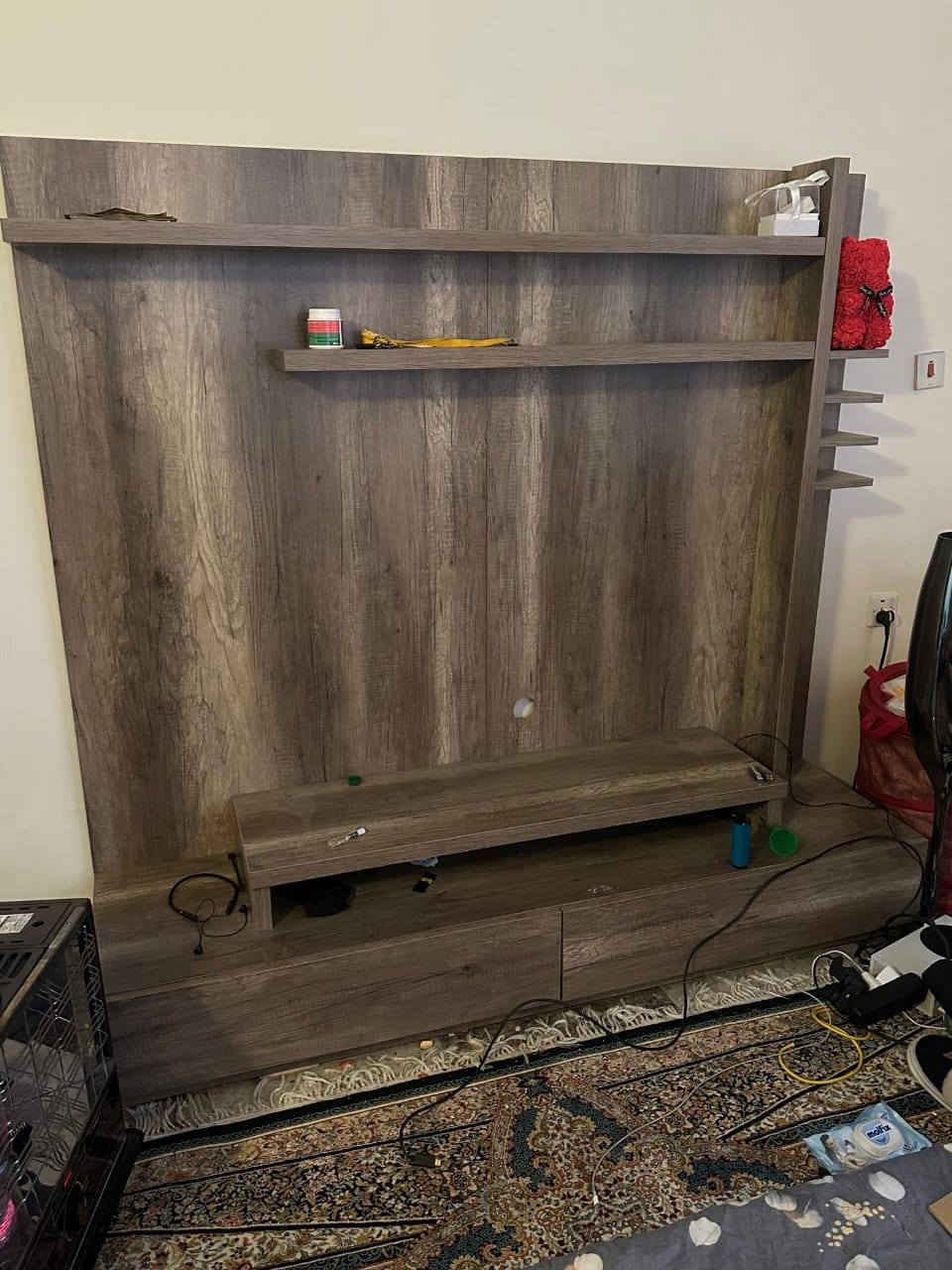 السلام عليكم
ميز بلازمه خشب ترڪي  اصلي ميز بلازمه ويجي بصفه ميز بي اربع خانات ابواب كله كامل 
 الشراي خاص ***********
