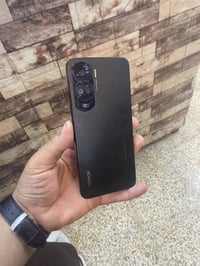 هونر٩٠ لايت ٢٥٦ رام٨+٥ كامره١٠٠ ميكا بكسل شاشه ١٠٨٠ هرتز بطاريه٤٥٠٠ تد...