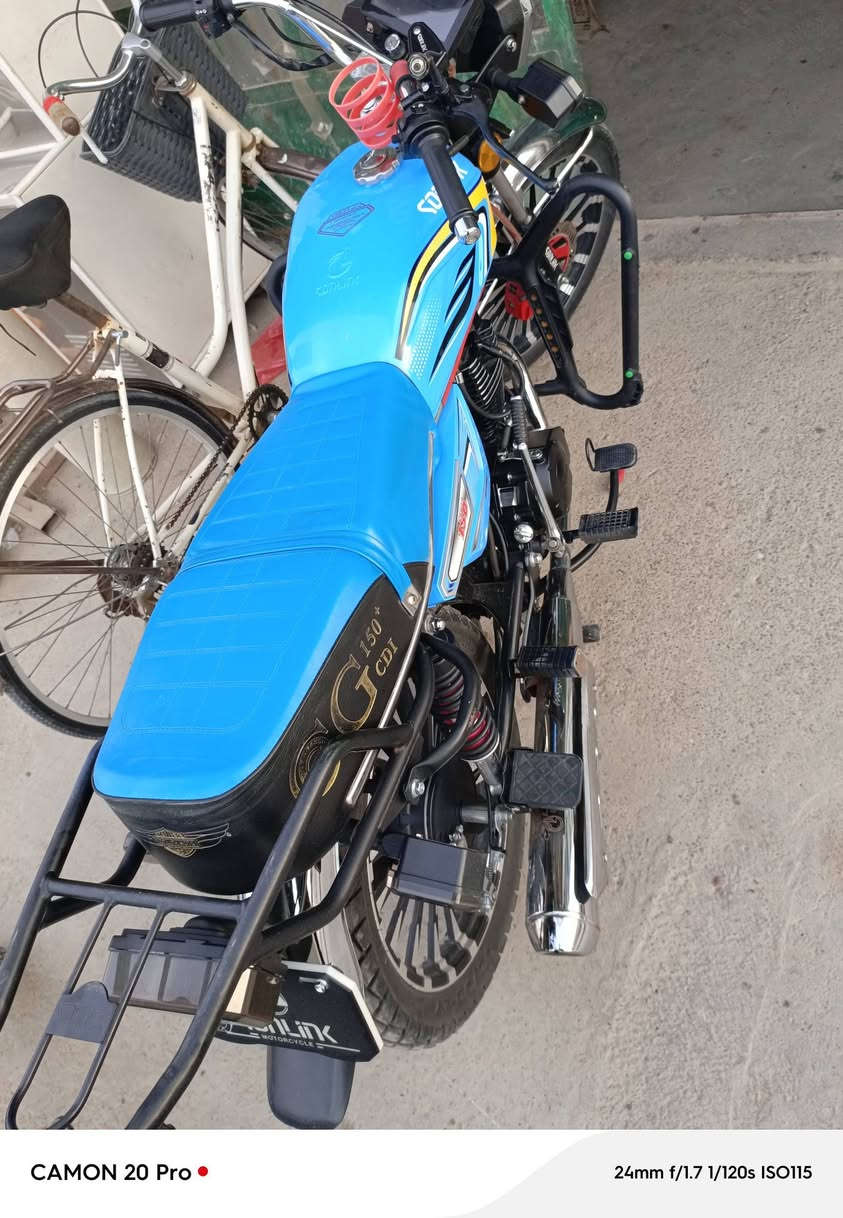 سلام عليكم
دراجه ايراني للبيع 
موديل 2025 
محرك 150
اوراق كامله 
بس بيهة واحد من لدبلات فارك شويه 
س 850 
***********
