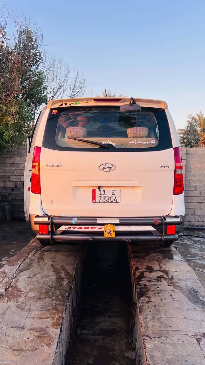استاركس موديل ٢٠١٧ كفاله عامه عدا اربع أصابع بارد بلجامرلغ الخلفي السياره جديده بمعنى الكلمه مال جناي ممشتغله بخط استخدام شخصي السياره محوره سبلاين ١٢ قبق اسود كير مكينه بلجيس السياره معروضه ب٢٢٠ وبيهه مجال بسيط للطيبين مكان السياره ديالى المقداديه اتصال بلرقم *********** نرفع المنشور بالصلاة على محمد وآل محمد
