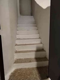 طابق ثاني • غرفة ومطبخ • حي الضباط يمة المحكمة