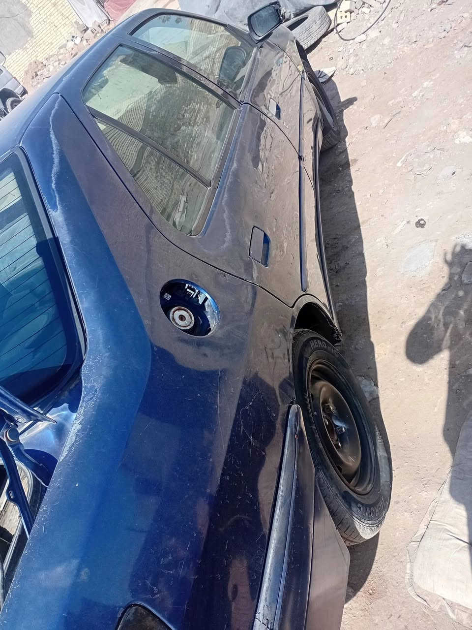 للبيع بيجو فرنسي موديل2001بسمي كفالة من صبغ وظربة الكشر شؤف عينك يردل ترتيبات كير ومحرك جدد سعر ٢٨ وبيه مجال ***********مكاني بغداد
