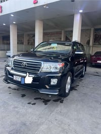 لاندكروزر • ٢٠١٤ • رقم بغداد