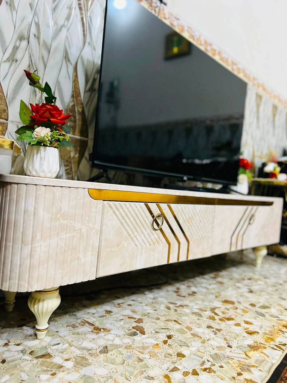 ميز بلازما عدد اثنين ✅✅✅
الابيض  سعره ٦٥ جديد
الاسود سعره ٢٠
عنواني الحمزه الغربي


**إذا كنت صاحب هذا الإعلان وتريد حذفه لأي سبب، رجاءا أرسل رسالة إلى الدعم الفني**