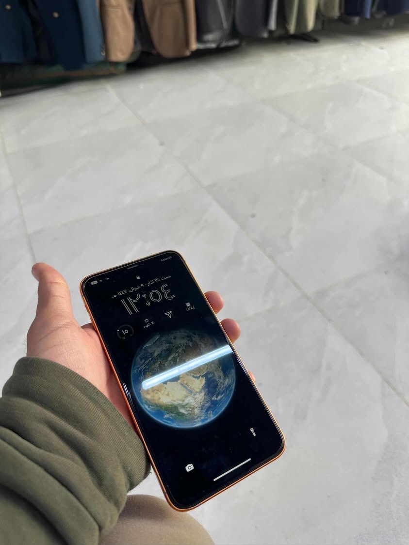 السلام عليكم
موبايل اكس ماكس محور 17 برو ماكس 
البطاريه 73
موبايل كلشي ما مبدل بيه نضيف
نورمال 
موبايل شرط 
سعر ؛210 بيه مجال
***********
