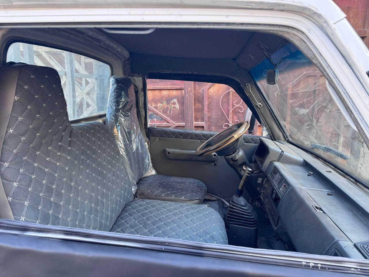 كيا بنكو موديل 95 
8 جنكال طويله رقم واسط مشروع وطني 
السعر 43 وبيها مجال 
العنوان بغداد حي النصر 
***********
