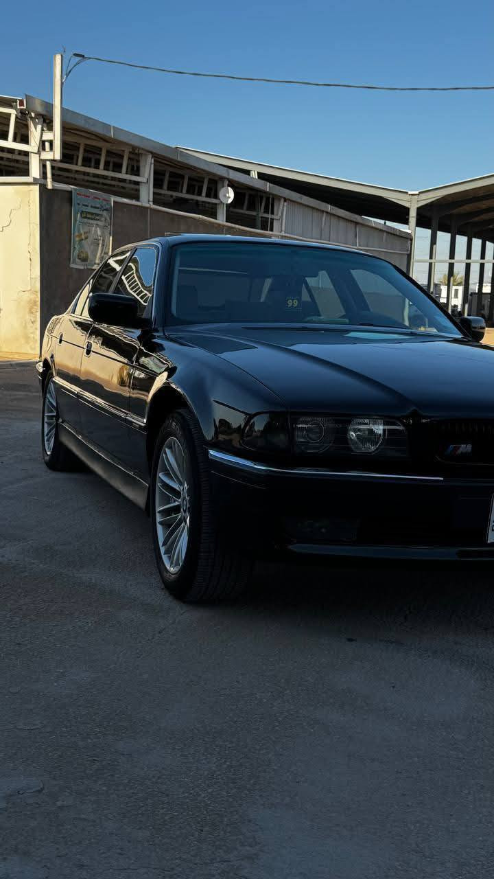 السلام عليكم للبيع او للمراوس
للبيع BMW 740 اصل بليته وسنويه موديل 1996 

السياره مكفوله من ضربه وتبديل فقط صبغ عام جماليه

رقم انبار مشروع وطني مداور وين ما جان

كير ومكينه جدد 

حداده عامه جديده

تخم تاير جديد ويل ١٨ حاويه

كهربائيات عام جدد

لايت بروجكتر جديد

جام اربعه اوتو

شاشه اندرويد عارض 

غرفه رصاصي جديده

مري كهرباء شغاله

السعر ٧٢ وبيه مجال 

وباقي التفاصيل كدامكم سياره جديده وب العافيه ع الياخذهه

للاستفسار ***********
