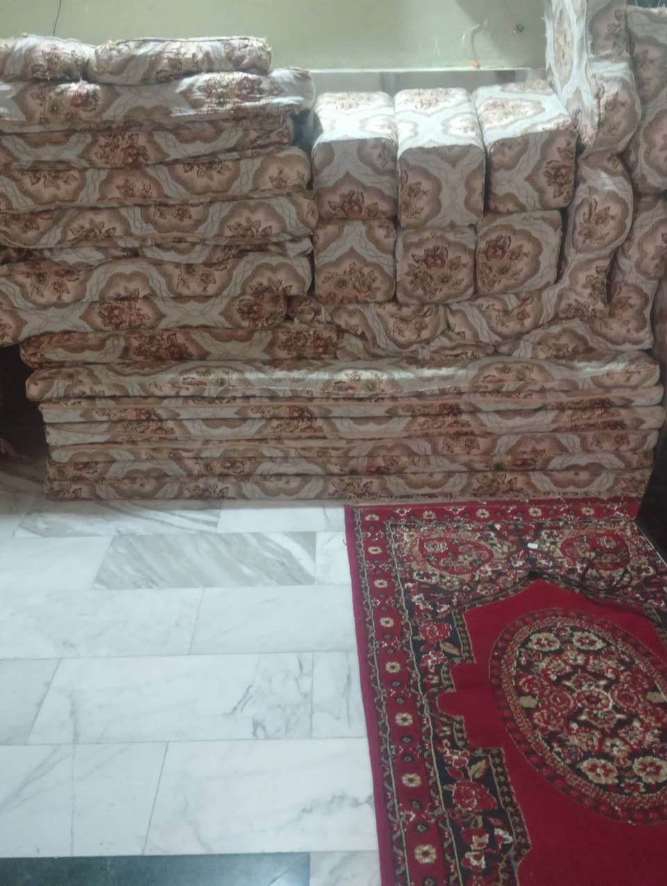 من  رخصة صاحب الكروب. غراض لبيع.  الثلاجة. والمجمده.  جديد  بلكارتون ما مستخدم الباقيه  مستخدم


**إذا كنت صاحب هذا الإعلان وتريد حذفه لأي سبب، رجاءا أرسل رسالة إلى الدعم الفني**