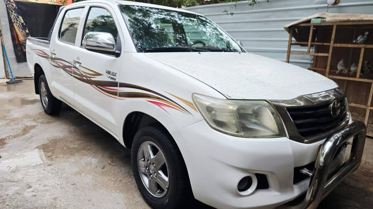 السلام عليكم عندي بيكم للبيع موديل 2015 رقم اربيل سياره كفاله عامه تحويل ثاني يوم كير  وتماتيك ماشيه 90 العنوان بغداد والشراي يتصل ***********
