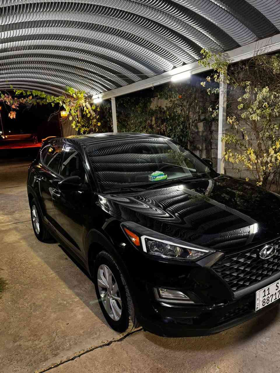 السلام عليكم للبيع توسان ٢٠١٩ وارد امريكي اللون اسود السياره حادثها خشم جاملغ السايق والبنيد بدون دواخل وايرباك ستيرن وبردة وراجعات سيستم صور الحادث موجوده ورقم الشاصي موجود والسونار موجود رقم بغداد الجديد الدولي بأسمنا سنويه جديده وهزه جديده 
المواصفات: 
مكينه ٢٠٠٠ 
ماشيه ٤٥ الف 
شاشة جبيرة
كامرة خلفية
ابل كار بلي
دفع رباعي
رادار امامي
تحديد مسار
مانع اصطدام 
سايد بريك دكمه
اوتوا هولد
ثلاث وضعيات قيادة:سبورت-ايكو-نورمال
كشافات اماميه
تخم تاير جديد
كاعيات الشركه الاصليات
كتلوكات الشركه
السبير والعده مالته 
السيارة جديدة جداً بمعنى الكلمة والجاملغ مبدل اصلي نفس اللون يعني فقط قطعة وحده البنيد صبغ والسونار موضح امامكم وصور الحادث كذلك عنوان السياره بابل مشروع المسيب السعر 160وبي مجال للاستفسار ***********
