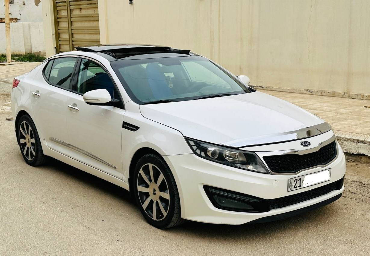 السلام عليكم اوبتما 2013 خليجي رقم سليمانيه دولي شرط التحويل فول مواصفات مكفوله عدا شبر كارت وشبر بارد مواصفات بنراما طگتين بصمة تشغيل ، بصمة ابواب  ، حساس خلفي ، كامرا ،  ، تبريد قطعتين ،  ، مري شفط ، اشاير بالمري  ، شفتات سترين دشبول كادنزا شاسه تاب كامره خلفيه ذاكره خزن موسقى حساسات خلفيه مثبت سرعه ايكو منضومة بانزين ، باتري ، منضومة ماء ، تخم تاير ، صدر .كله جديد والسياره مال جناي مناقصها اي شي  مكاني الحله السعر 135 للاستفسار ***********
