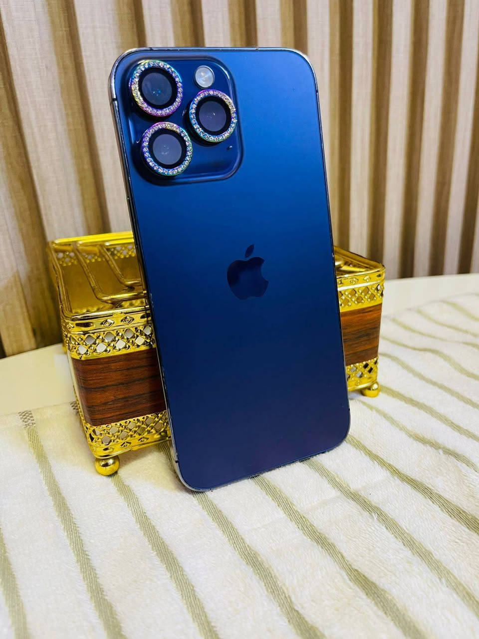 14برو ماكس az ذاكره 256 مبدل شاشه وبطاريه اصلي شغال من كلشي سعره ٦٠٠ وبي مجال بسيط وتساب *********** مكاني بغداد
