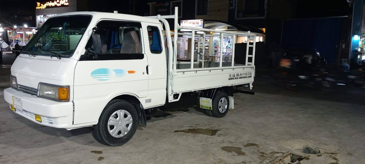 سلام عليكم كيا حمل موديل ٩٤ قماره وربع سبعه جنكال رقم بغداد تحويل مباشر كير محرك اكسل تايرات كهربائيات مكفولات شاصي رقم شاصي مكفولات سياره حلوه مابيه اي ضربه مصبوغه لجاماليه فقط السعر ٥٢ وبيه مجال حق جيه ماكاني بغداد الزعفرانيه 
رقم الهاتف ***********
رقم الهاتف ***********
