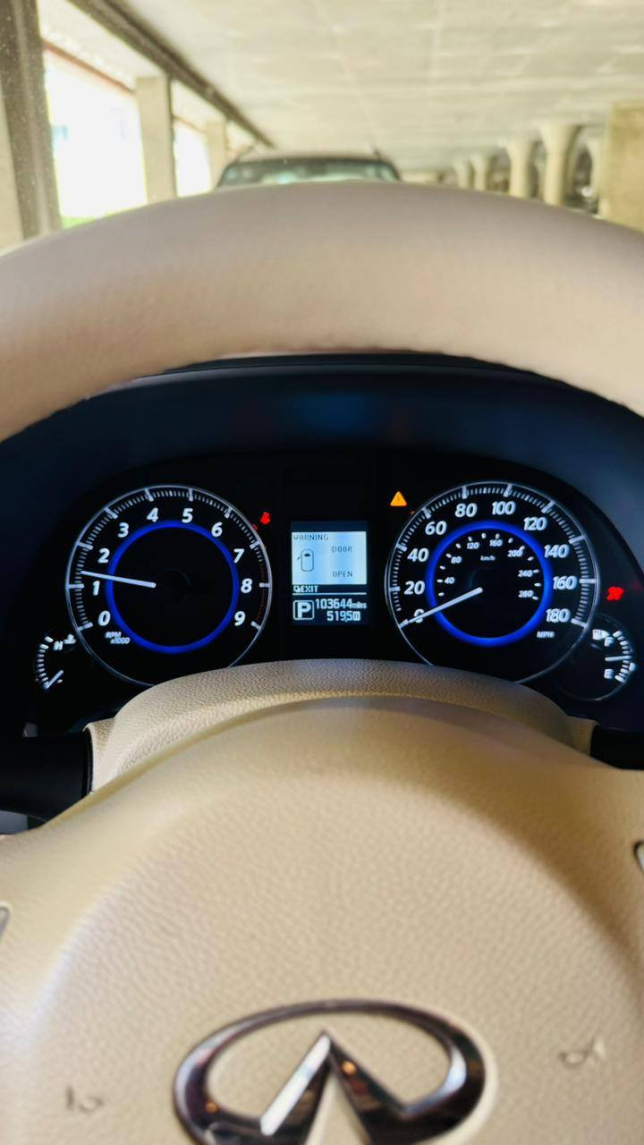 سلام عليكم انفنتي QX702016  خليجي مكفولة كفالة عامة السيارة جديدة وضع شركة حتى الصدر مال شركة ماشية 100 رقم سليمانية دولي مكان السيارة بغداد  السعر 21500 دولار وبيها مجال الاستفسار ***********
