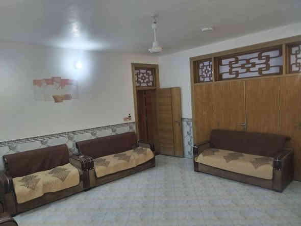 سلام عليكم 
بيت البيع طابو زراعي سند 25 واجه 15نزال 25
مساحه الكلي 375 مع حديقه جانبيه 
موقع الدار،  حله نادر اوله على خدمي قرب مدرسه فضه 
شارع رسول اعضم 
***********
***********
