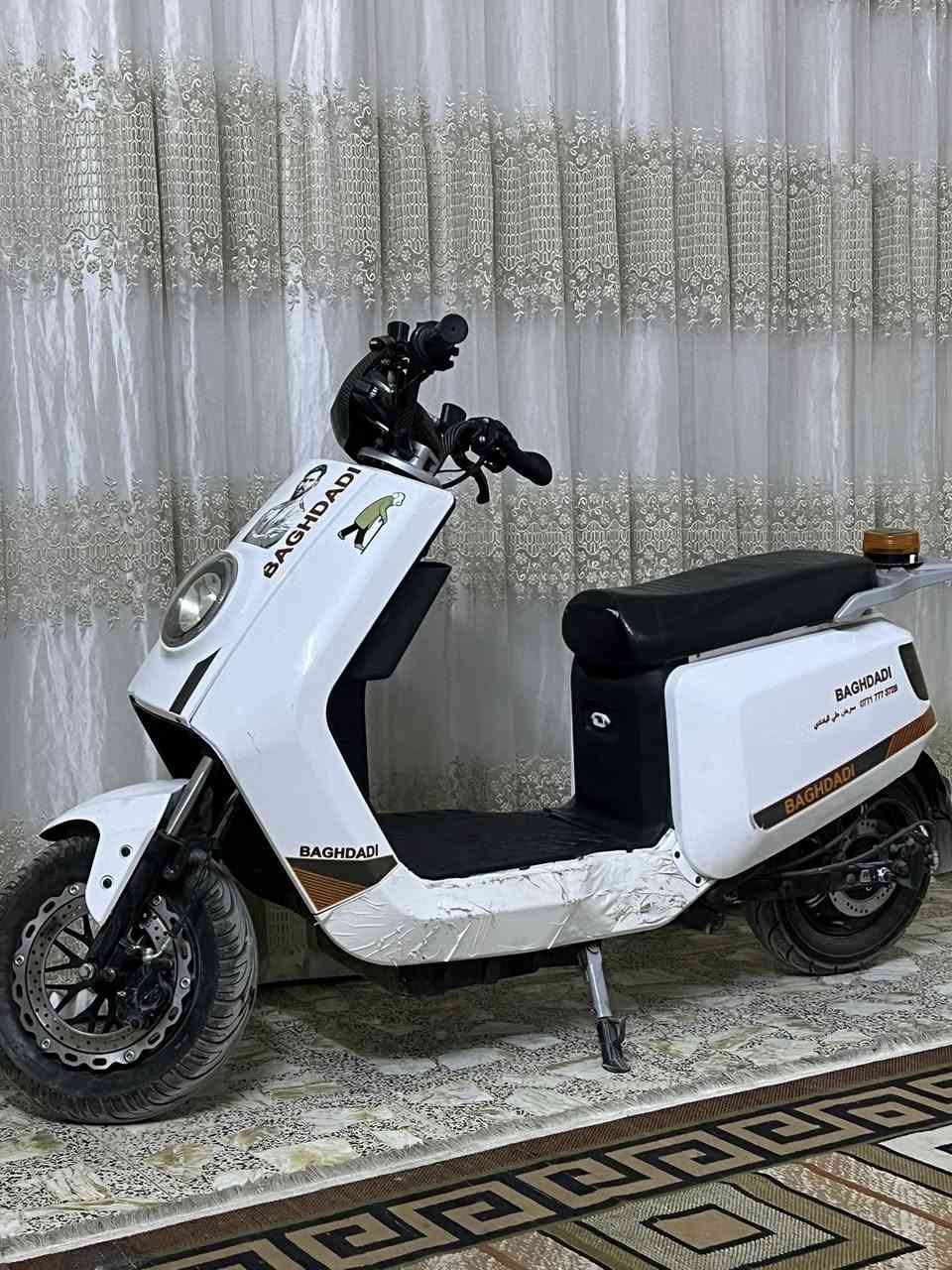 السلام عليكم دراجه البيع 6 بطاريات مكاني بغداد رصافه ***********
