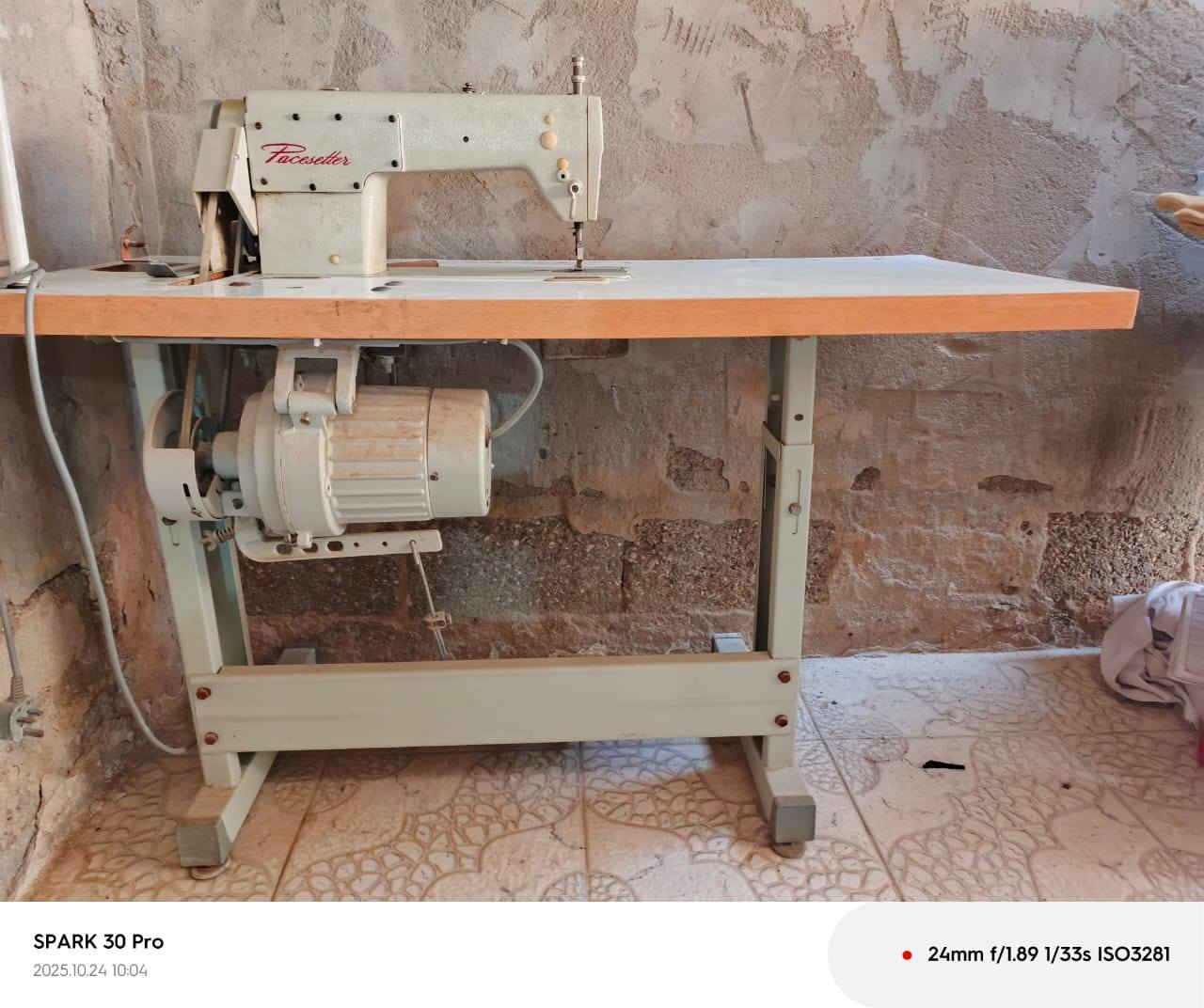 السلام عليكم ورحمة الله وبركاته
مجموعة أغراض للبيع
***********
