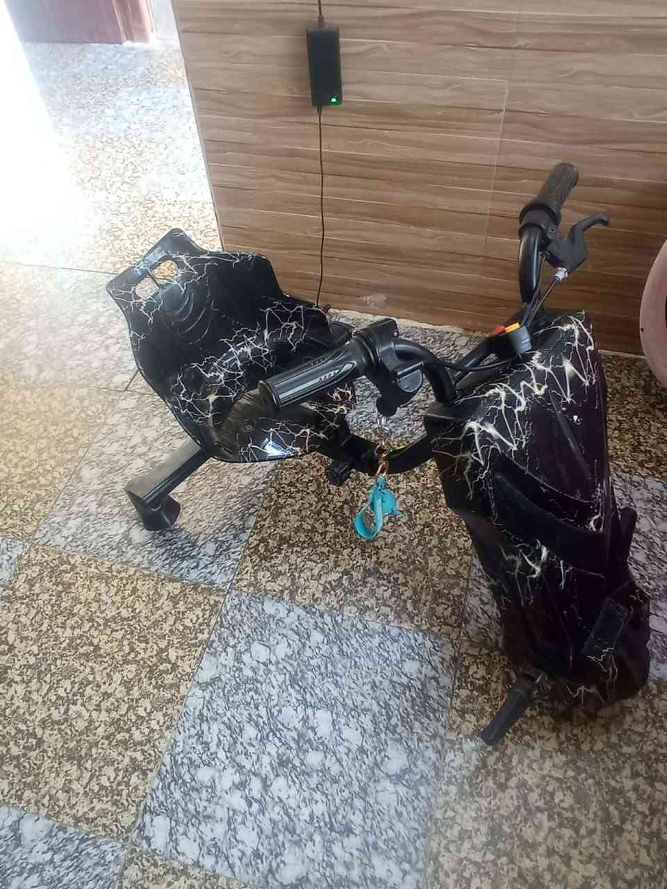 سكوتر للبيع بسعر مناسب


**إذا كنت صاحب هذا الإعلان وتريد حذفه لأي سبب، رجاءا أرسل رسالة إلى الدعم الفني**