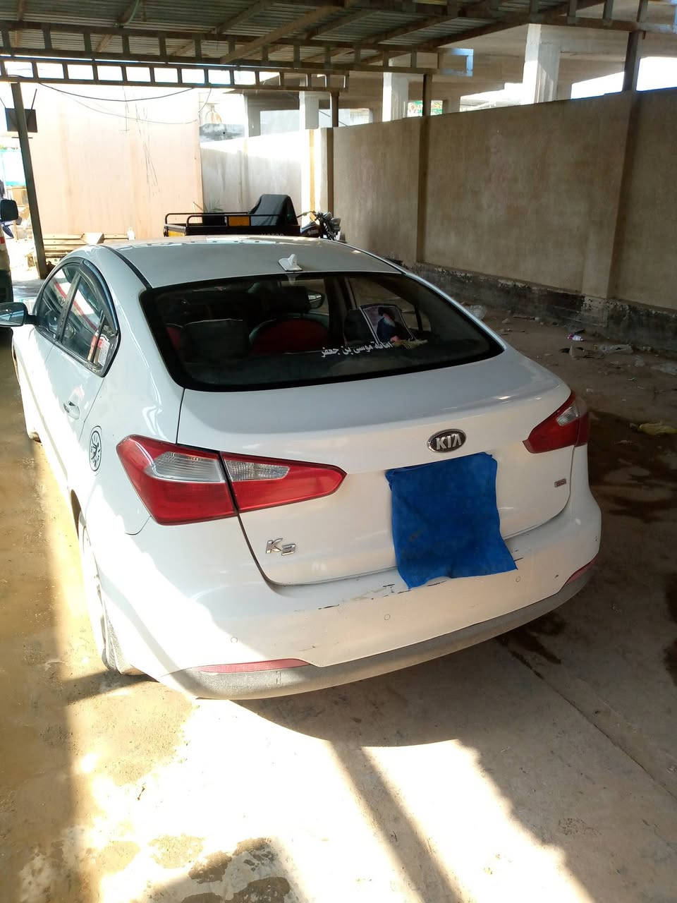 السلام عليكم عندي سياره سيراتو موديل 2014رقم بغداد مصبوغة عام مضروب بجم فقط والباقي مكفولة محرك وكير وحداديه ٦٠٪ السعر ٨٠ ورقة هذا رقمي ***********
