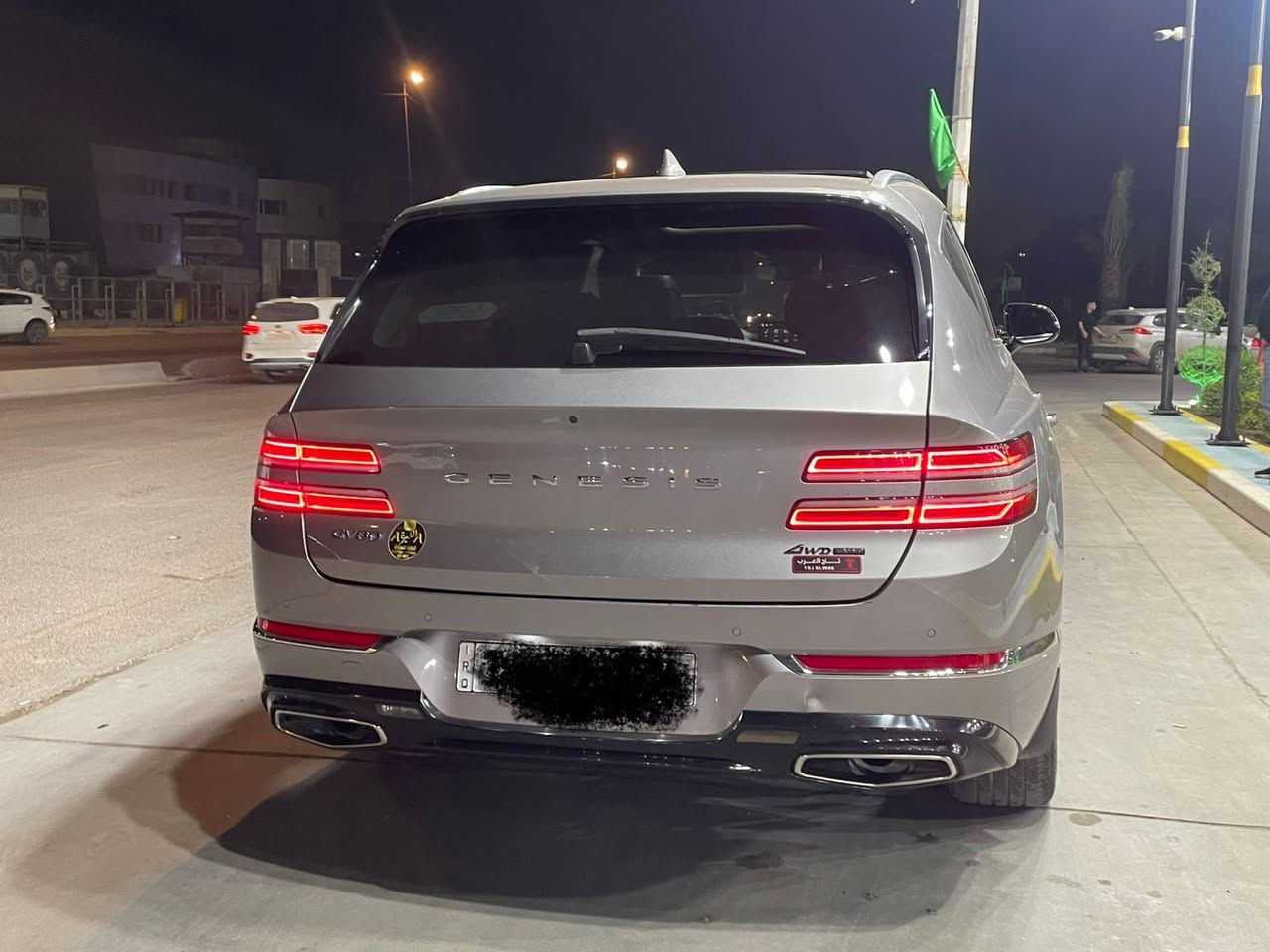 السلام عليكم
  جنسس موديل 2021 
الفئةgv80 الممشى 
40الف كيلو الضرر فقط بنيد
  المواصفات  برستيج يعني 
اعلى مواصفات بل جنسس   
مساج راداد 
بنوراما كشنات خزن تدفئة تبريد 
شاشة الجبيرة 
انارة داخلية  متعددة الالوان
  صندوك كهرباء  
طبعاً حجم المحرك 6سلندر تون تيربو            العنوان بغداد البلديات 
الرقم للأستفسار***********
