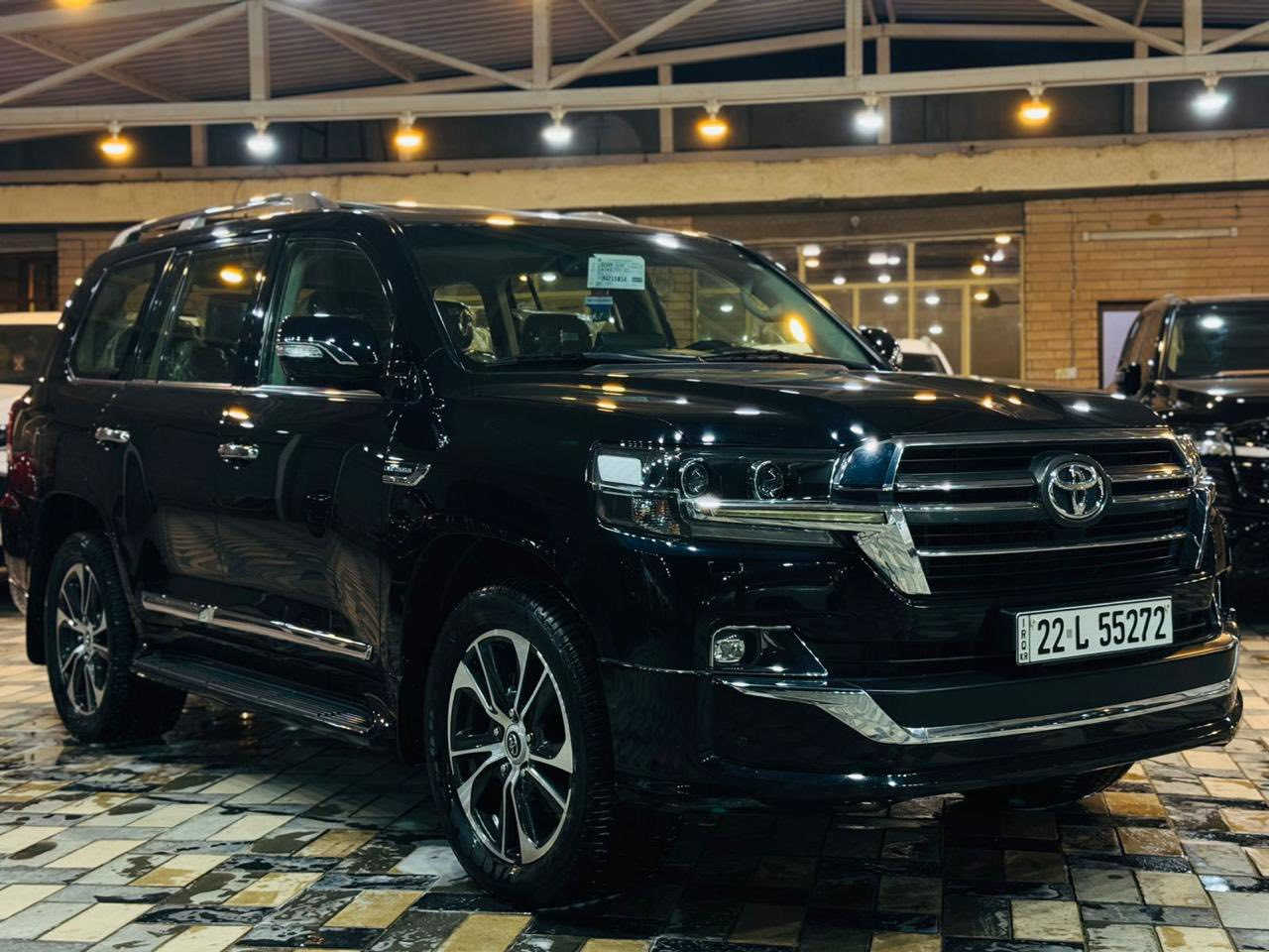 سلام عليكم
للبيع لاندكروز كراند تورنك باب اول بحرينيه فول الفول محرك ٨ سلندر ٤٦٠٠ السياره جديده وكفاله عامه وبحالة الوكاله ترايها صفر بالنسبه للمواصفات فول للاخير 

السعر ٥٣٥ ورقه وبيهه مجال بسيط 
مكانها بالنجف 
***********
