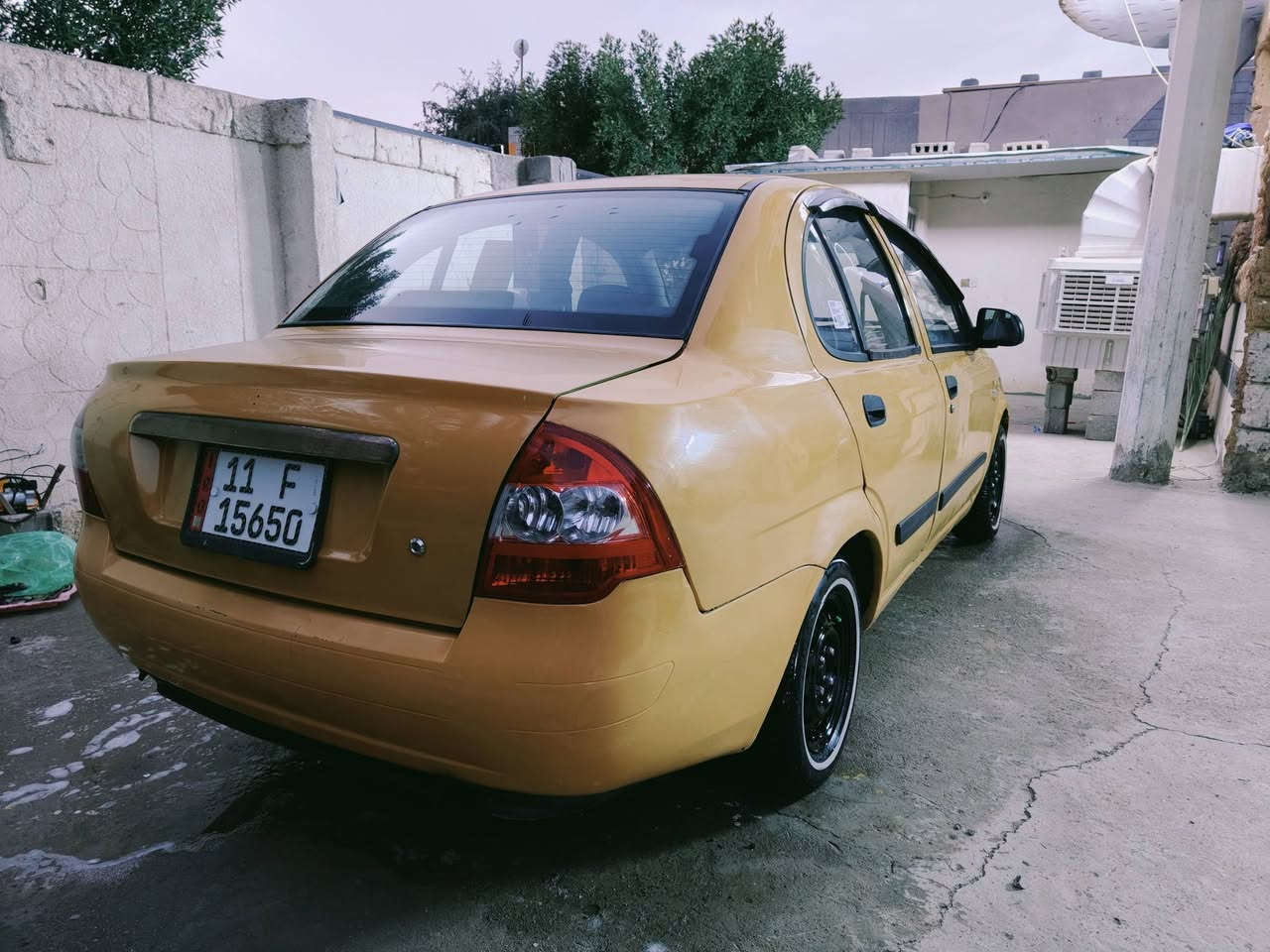 السلام عليكم
طيبه 2015 
كير محرك كفاله 
حداديه 
تخم تاير جديد 
مصفره هيئه وغرامات 
سنويه ل 2028 
رقم انكليزي 
شواصي كفاله 
السعر 36 
العنوان كربلاء الحر السواده 
***********
