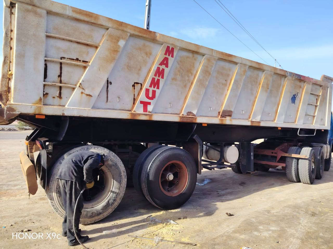 تريله للبيع موديل 82 محرك10 جيف كير160
‏‪***********‬‏
