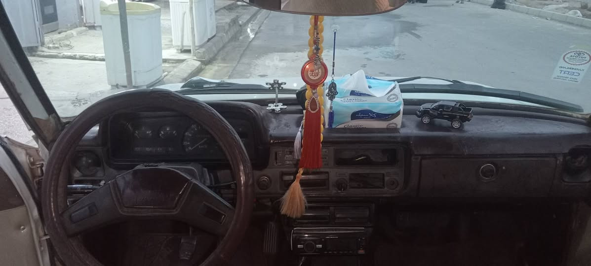 بيكم تيوتا موديل 1983 صبغ جماليه بدون ضرر كابون بانزين شرط تحويل سعر 45 تواصل على ارقام ***********كورك
***********اسيا 
اخوان بدون إحراج مو شرأي لا يتصل
