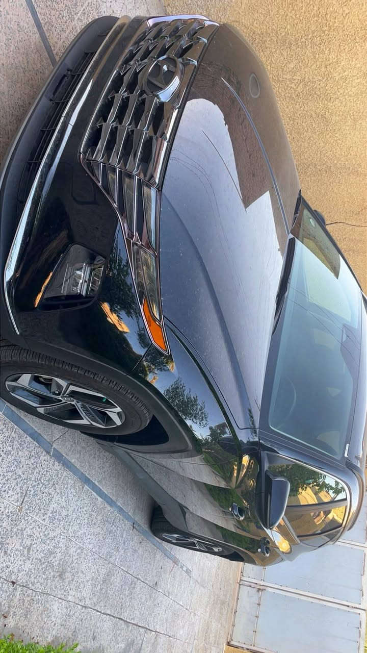 للبيع 🚘🚗🚘
سلام عليكم 
توسان فول 1ع1 
موديل 2024
محرك 2500
ماشيه 7الف بعدها ويروح
حادثها كصه مال بنيد وبدل واحد نفس لون امريكي فقط 
الاستفسار تصال على رقم 
***********
