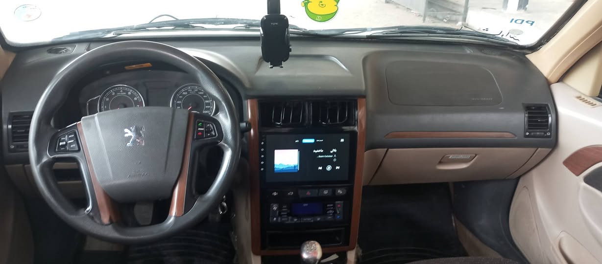 سلام عليكم 
بيجو بارص موديل 2021 سياره مكفوله ماعده طخه بسيطه موضحه بلصور كير مكينه تبريد سيارع خير من الله رقم بابل مطلوبه باقيله 5 اشهر صير حره وكاله كبل باسمك سعر 65 بيه مجال بسيط مكان بابل رقم بابل ***********
