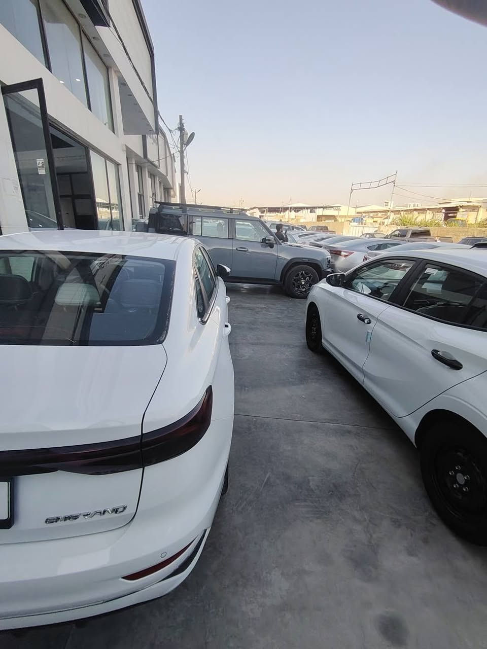 ***********
Geely Auto 
2025
37,000 هەزار ڕۆشتیە
سلایتە
نەرمە تەزرەی هەیە
هەرزانترین نرخ لە چاینا کارس
سەیارەیەکی پاکو خاوێنە
بۆ زانینی سعر چات بکەن یان تەلەفۆن
ژمارەی تەلەفۆنم دانایە لەسەرەوە أربيل, العراق
