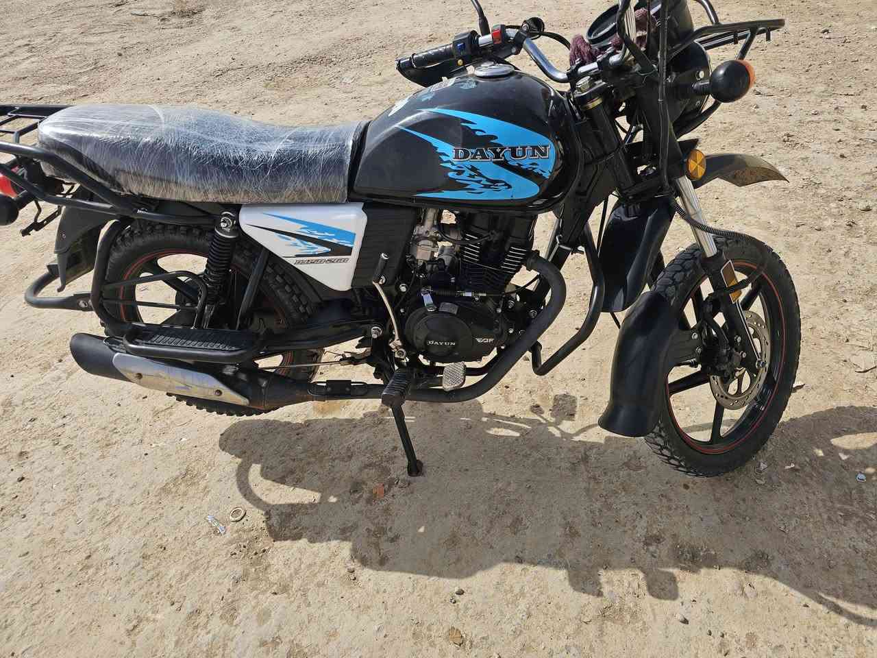 دراجه دايوان للبيع
موديل 23 
السعر 1400 وبيها مجال 
***********
