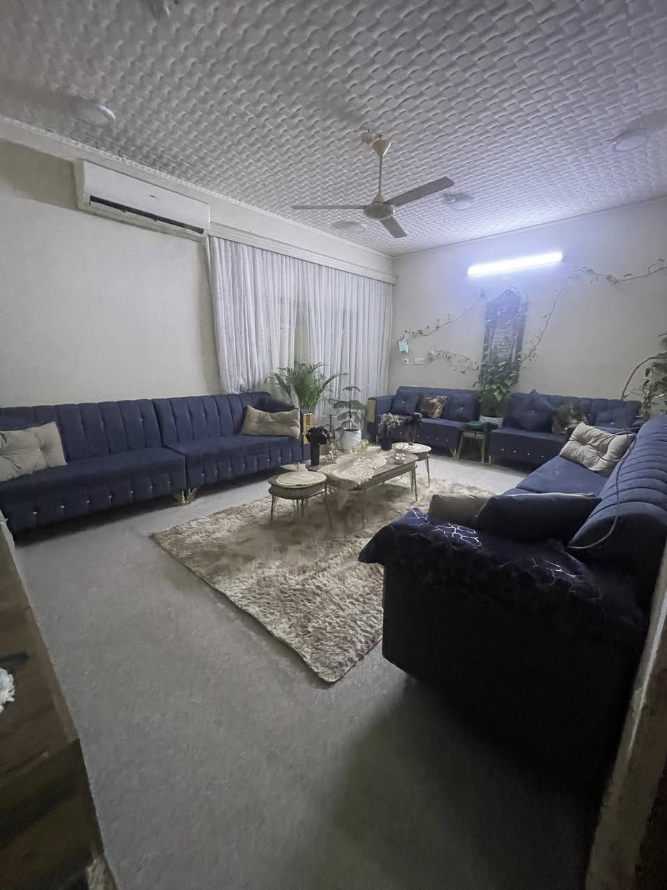 دار للبيع طابو ملك صرف 
المساحة100 متر مربع واجه 10 ركن
يقع ع 3 شوارع 

الدار طابقين
يحتوي  الطابق الأول على استقبال ومطبخ 
وغرفة نوم وصحيات وحوش صغير

طابق ثاني غرفتين نوم وصحيات ومخزن 

موقع الدار كركوك شارع عبدالرحمن قرب 
جامعة كركوك 

منطقة جداً هادئة وحلوة

💵السعر 125 وقابل للمعاملة 💵

 1- التعامل يكون مع صاحب العقار الشرعي
2- المكتب  وسيط بين الطرفين ولحفظ الأجراءات  القانونية والتأكد من صحة العقار قبل تسليم اي مبلغ بأشراف قانوني 
——————
3- الرقم الخاص بالمكتب للأتصال ***********
—————
4-موقع   المكتب كركوك حي الواسطي 
سايدين العمارة الخضره مقابل شقق الغاز               ومجاور دكتورة سلوى البياتي 
 🏦مكتب سُلطان العقار 🏦 
 بأدراة أستاذ سيف 
 للأتصال ***********
✅نستقبل جميع عروضاتكم السكنيه والتجاريه في كركوك 💯والترويج لها عبر الصفحه الخاصة بالمكتب
للأستثمار والتطوير العقاري  معنا نحو الأفضل المكتب مجاز من غرفة تجارة ونتعامل بأشراف قانوني
