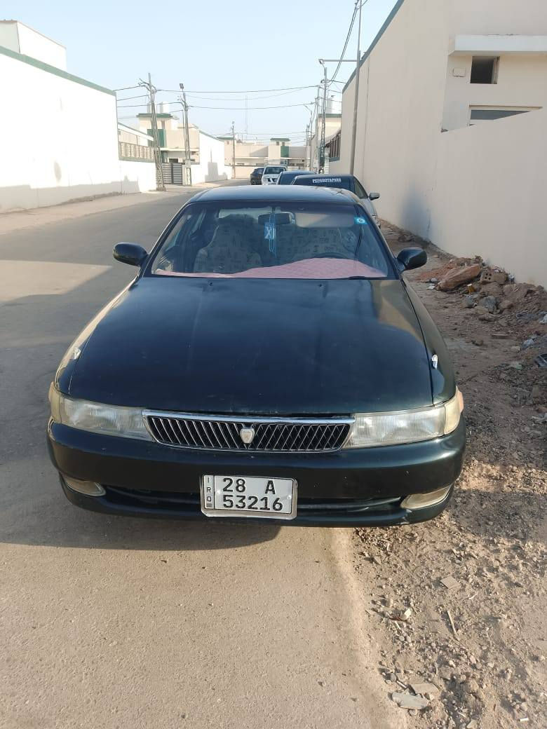 سلام عليكم شيزر موديل 93سياره نضيفه مكفول من كلشي بيه بس ضربه من وره خفيف السياره دواخله نضيفه جديد تخم تايرات جديد مكينه كير جديد سياره بسمي تحويل ثاني يوم رقم *********** السعر 49 وبيه مجال
