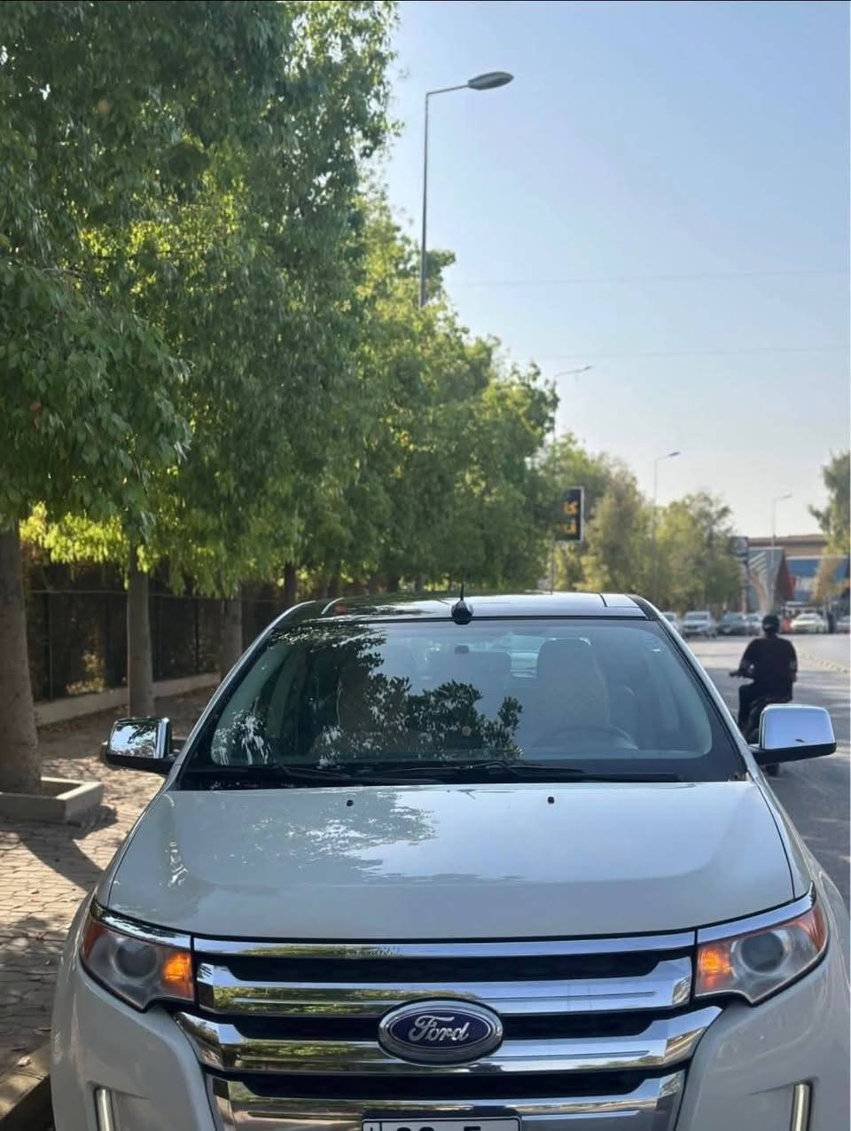 𝐅𝐎𝐑𝐃 𝐄𝐃𝐆𝐄

فورد ايدج (LIMITED) موديل : 2013 خليجي ,/ نيفا

اللوان : ابيض 

حجم المحرك : 6 سليندر ٣.٥ 🦁

ملاحظة السيارة : بدون صبغ كلين دعامى لل دعامى مكفول 

المواصفات (فول)

فول فول مواصفات 1/1

صقف بانوراما

داخل جلد ماروني واسود

‏‎ابواب بصمة

‏‎شاشة دشبول ديجيتال

كاميرا  
بصمة
تشغيل عن  بعد (𝐀𝐔𝐓𝐎 𝐒𝐓𝐀𝐑𝐃)
 رادار امامي (𝐀𝐔𝐓𝐎 𝐒𝐓𝐎𝐏)

تحديد مسار

‏‎رادار جانبي (نقاط عمياء)

‏‎رادار خلفي (التحذير من الاصطدام)

‏‎حساسات جانبي 

‏‎حساسات خلفي 

نظام (𝐄𝐂𝐎)

نظام (𝐍𝐎𝐑𝐌𝐀𝐋)

نظام (𝐒𝐏𝐎𝐑𝐓)
صندوك كهربائي الجنطه 
كشنات خلفية كهربائي 

‏‎تحكم استيرن 

‏‎استيرن هیتر 

كشنات خزنل

‏‎كشنات كهربائيه

‏‎كشنات هیتر

‏‎تبريد لمس

‏‎تبريد مركزي  
‏‎لايتات (𝐋𝐄𝐃) لید عدسة زينون 

‏‎بكلايتات (𝐋𝐄𝐃) لید 

‏‎ويل كروم 
كود بيبان  
2 بصمه شركة

وبعد هواية مواصفات…

بشرط السياره مابيها مصرف نهائي وجديده بمعنى الكلمه

الرقيم و سه نة وية و فحص هة زة كلة جديد 

‏‎تحويل او وكالة بشيرط ‎‏للاستفسار اكثر الاتصال علی هذا الرقم 
*********** 

عنوان📍خانقين خناقين, ديالى
