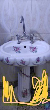 مغسلة • للبيع