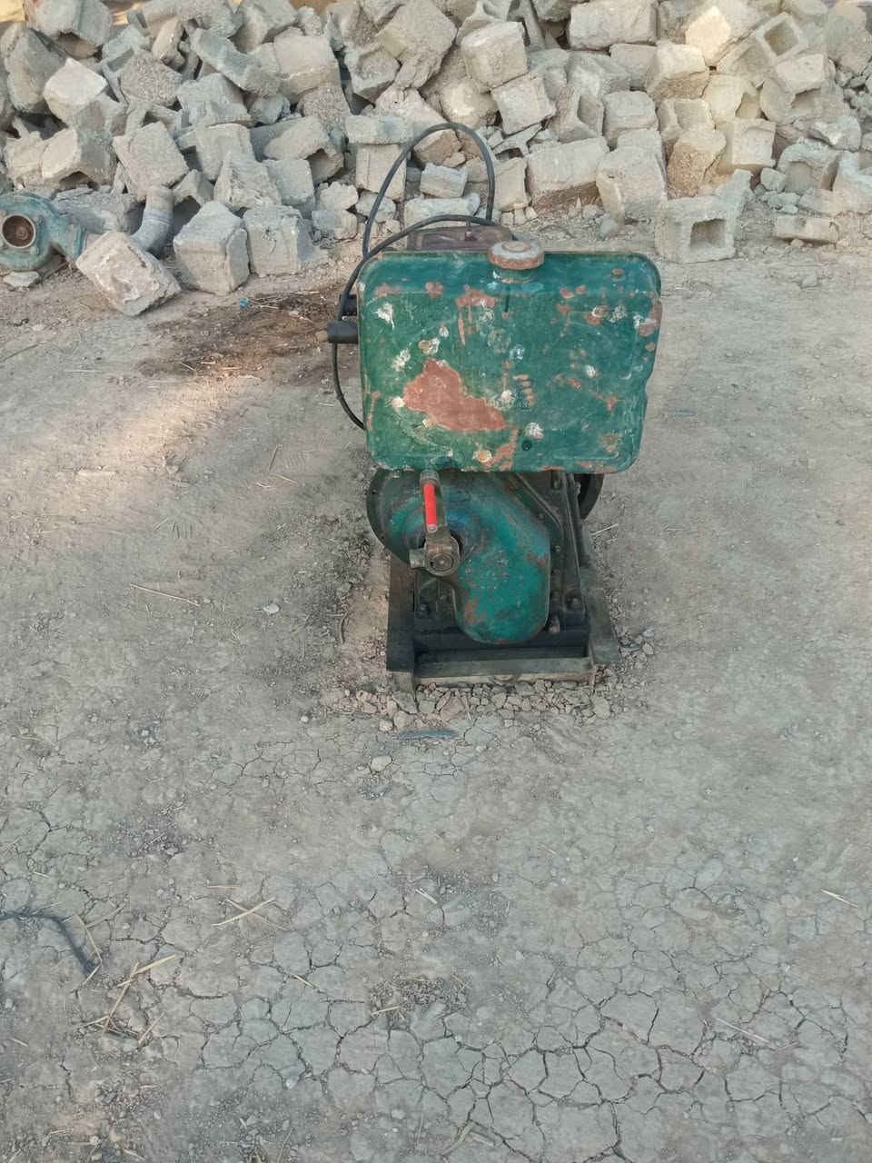 سلام عليكم ماطور البيع شغال ما بية شي السعر 240 وبية مجال العنوان بابل جبله رقم الهاتف ***********
