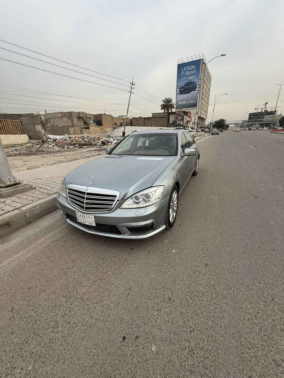 السلام عليكم 
مارسيدس S350 2009. محدث 2013
 ابواب شفط سقف فتحه تبريد قطعتين مري شفط سياره جوباس السياره   بيهه باب مصبوغ وربع الجاملغ بدون دواخل والسونار مرفق مع المنشور السياره بيها ملاحضات بسيطه السياره ماشيه 117 الف 
السعر 18,500،$. دفتر و و85 ورقه بيها مجال  للاستفسار 

 *********** علي 
***********مصطفى
