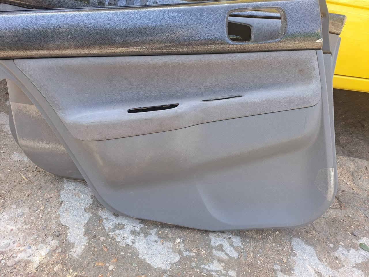 سلام عليكم ابطاين كلش نضيفات سعر ٦٠   ***********
