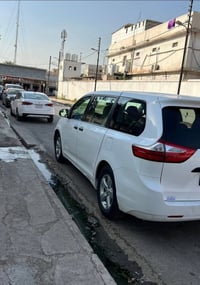 : تيوتا سينا.٢٠١٧ ٧ راكب سياحي وارد امريكي حادث جاملغ وبنيد مكفوله من ...