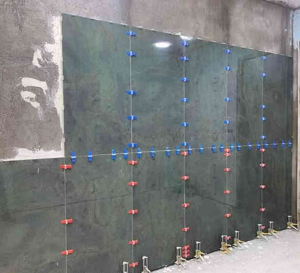 سلام عليكم ورحمه الله وبركاته خلفت سيراميك جداري ورضي وجميع نواع سيراميك شتغل داخل البصرة قطعي وعل متر وبل يوميه فقط داخل البصرة 
عندي كادر تفليش وتصعيد وتقطيع الشجار وتنظيف البيوت وصب لارضيات وتصعيد المواد وحفر المنهولات يدوي وتنظيف مجاري وعندي الباخ وخلفت بياض وومعجون وستن وصبغ البيوت وشبابيك 
دمن باب رزقي فدوه وافق رقمي للتواصل 
*********** البصرة
