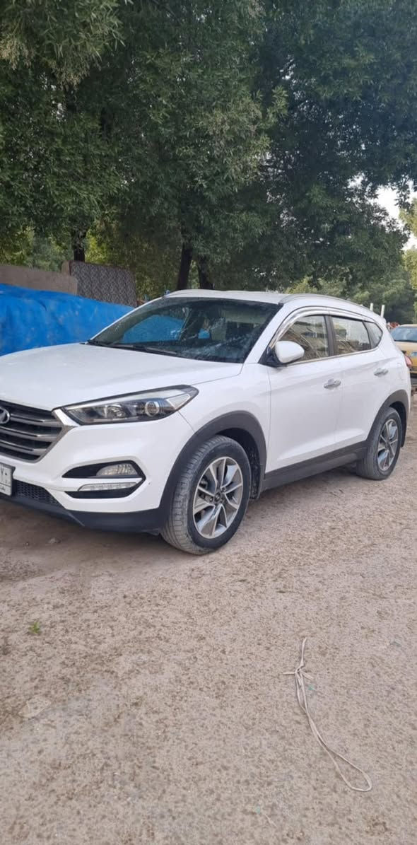 توسان 2018  خليجي مكفوله بيها فقط الچاملغ الامامي من جهه الصدر مبدل بلادي مال شركه ما يبين بس بالسونار 
ماشيه 112 الف
لد نهاري 
حساس خلفي 
تبريد قطعتين
وباقي المواصفات معروفه
انظمه قياده 
اشاير بالمري
مكاني حله بيع فقط
183 وبيها مجال حك الجيه
***********
