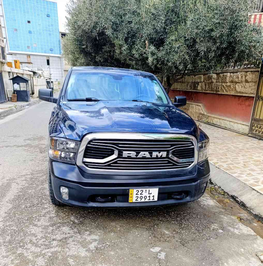 سلام عليكم دوج رام كلاسك محرك ستة سلندر 3.6/لتر دبل اكسل 4/4 دبل سويج شاشه كبير الكل بلادي دواسات حديداصلي قوي داخل بودي بلاستيك اصلي امريكي وهوك خلفي نيكل اصلي سياره.  وارد كندي موديل/2023 رقم اربيل بسمي مرقم جديد سنوية لغاية 2032 ضرر جاملغ سكن امامي فقط بدون دواخل وبدون ارباك سياره كلش جديد. السعر 280$ ورقه وماشيه 35000/كم .مكانى اربيل م / *********** أربيل, العراق
