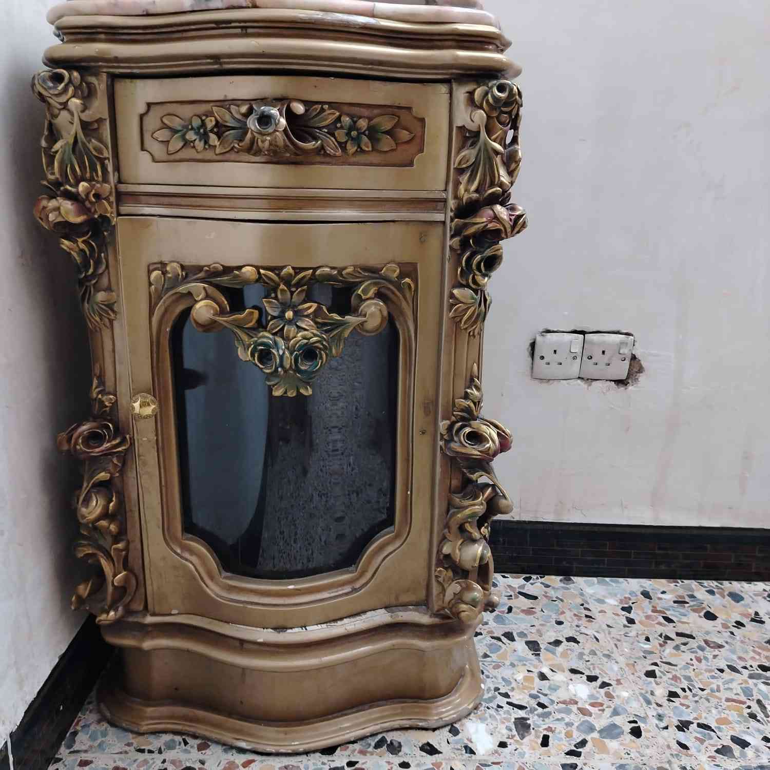 غرفة نوم زان ثكيله وجديدة وبيها مرمر للبيع مكاني بغداد


**إذا كنت صاحب هذا الإعلان وتريد حذفه لأي سبب، رجاءا أرسل رسالة إلى الدعم الفني**